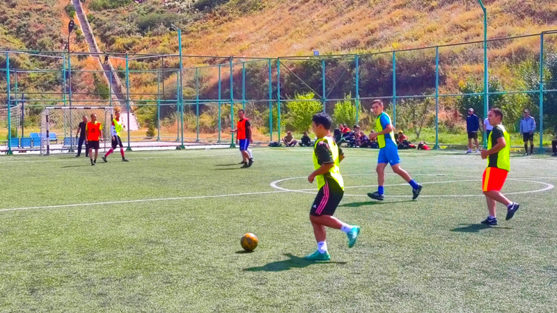 吉爾吉斯奧同克組織“社企友誼杯”體育活動